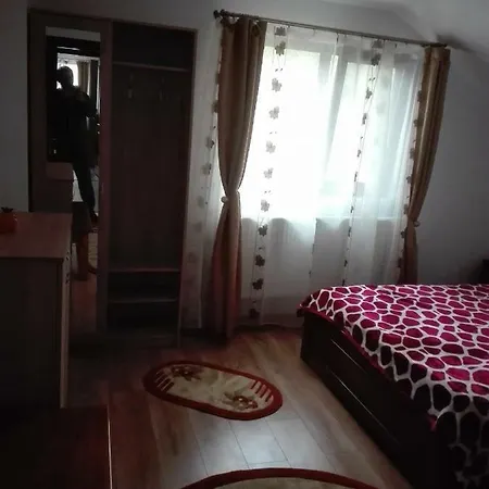 Casa Edy Calimanesti